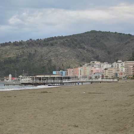 Blini Seaside Apartment Shëngjin Dış mekan fotoğraf